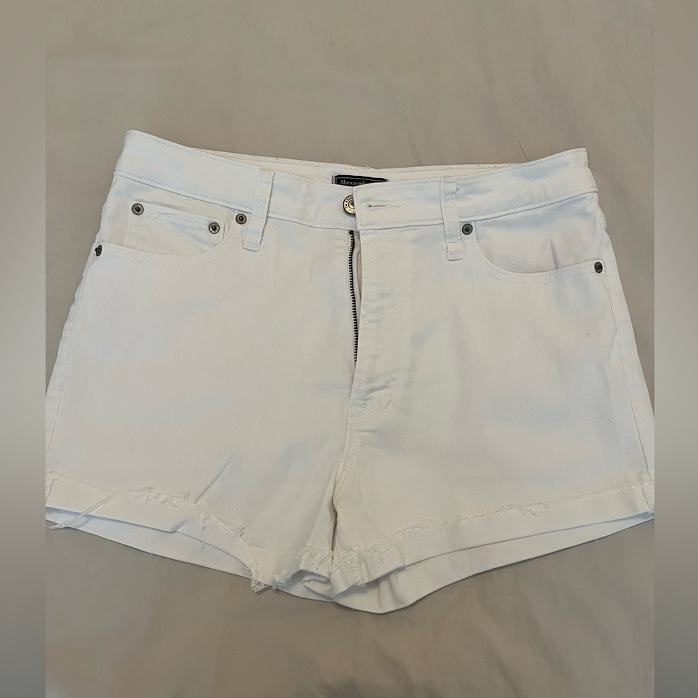 Abercrombie high-rise white short